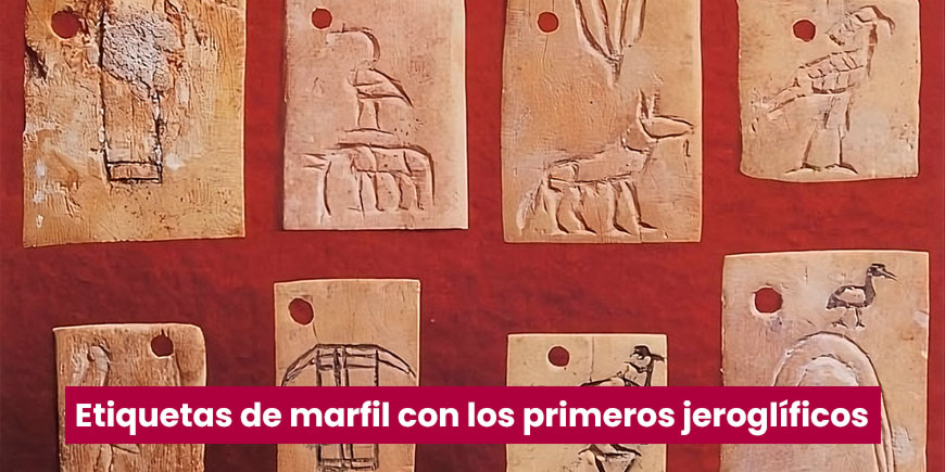 Etiquetas de marfil de Abidos con las primeras muestras de jeroglíficos - proteus.brown.edu